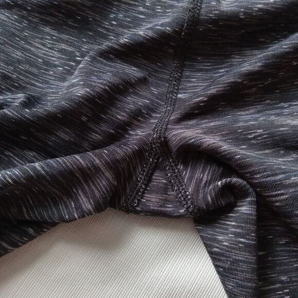 90 Degree by Reflex Marled Charcoal Gray Speckled Capri Leggings Women's Small - Picture 5 of 12